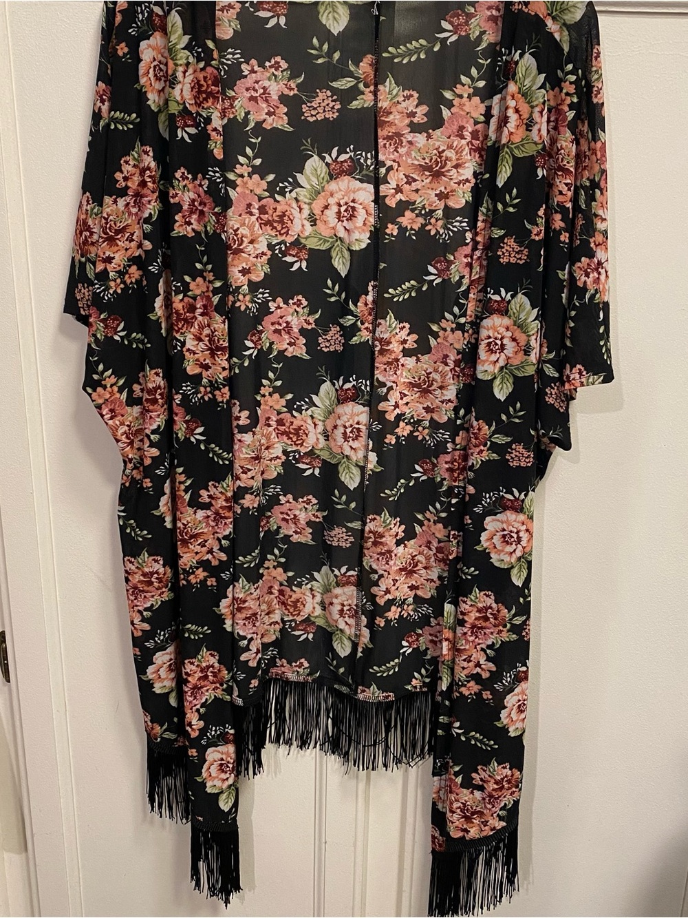 Siren Lily Black Floral Fringe Kimono